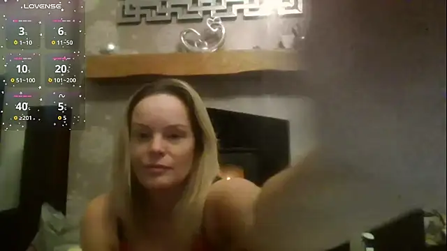 Snapshot of SUGER-SPICE chatting on 10.14.25 SUGER-SPICE online show from 10.14.25