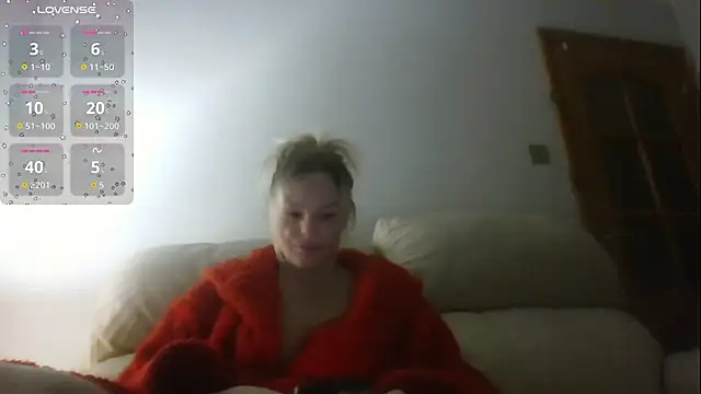 Snapshot of SUGER-SPICE chatting on 10.19.25 SUGER-SPICE online show from 10.19.25