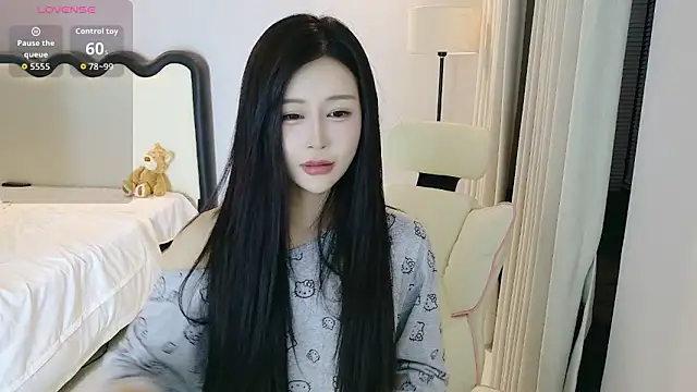 yiyi 3523 online show from 04.28.26