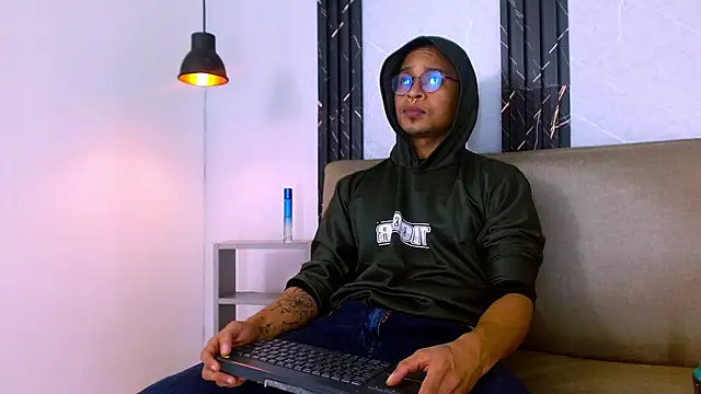 Snapshot of Jayden_Morris chatting on 12.05.25 Jayden Morris online show from 12.05.25