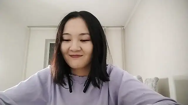 Snapshot of Lyndasilk chatting on 11.09.25 Lyndasilk online show from 11.09.25