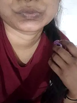 Snapshot of Susma_g chatting on 11.28.25 Susma g online show from 11.28.25