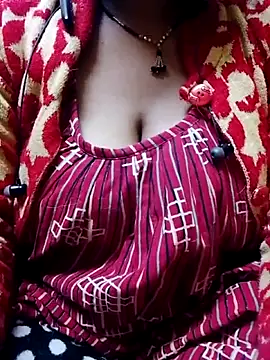 Snapshot of Susma_g chatting on 12.16.25 Susma g online show from 12.16.25