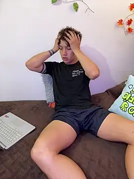 Snapshot of charly_926 chatting on 12.16.25 charly 926 online show from 12.16.25