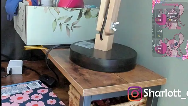 Sharlott smith online show from 12.01.25