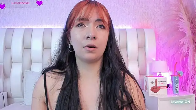 Ari lynn  online show from 04.23.26