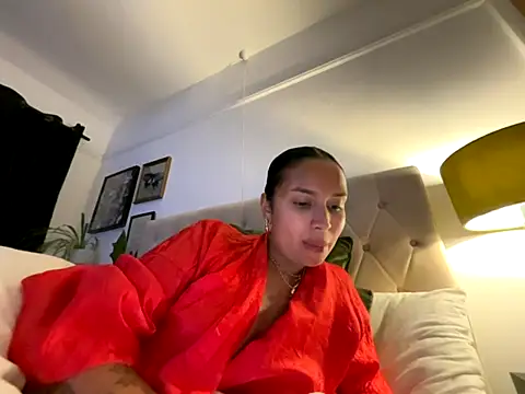 Snapshot of sexygoddessjessy chatting on 10.21.25 sexygoddessjessy online show from 10.21.25
