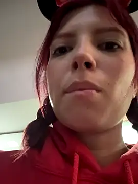 Snapshot of l0lita_sweet chatting on 10.23.25 l0lita sweet online show from 10.23.25