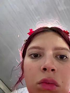 Snapshot of l0lita_sweet chatting on 10.29.25 l0lita sweet online show from 10.29.25