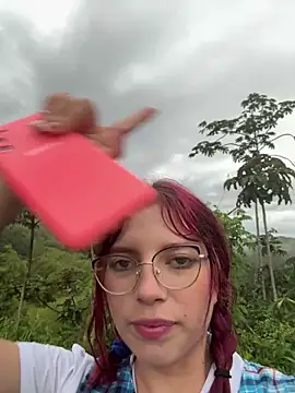 Snapshot of l0lita_sweet chatting on 11.03.25 l0lita sweet online show from 11.03.25