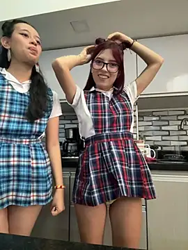 Snapshot of l0lita_sweet chatting on 11.27.25 l0lita sweet online show from 11.27.25