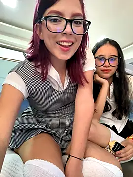 Snapshot of l0lita_sweet chatting on 11.28.25 l0lita sweet online show from 11.28.25