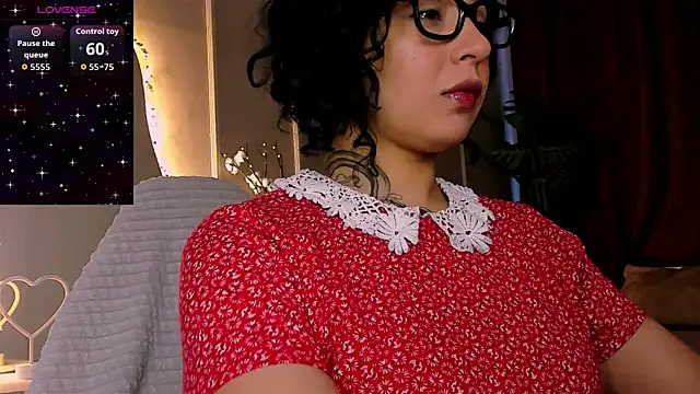 Aisha Goldstein online show from 02.11.26