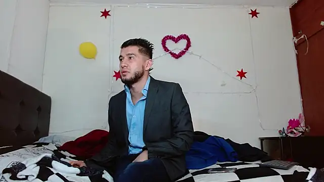 Snapshot of picante70_ chatting on 11.01.25 picante70 online show from 11.01.25