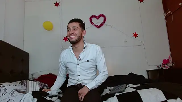 Snapshot of picante70_ chatting on 11.06.25 picante70 online show from 11.06.25