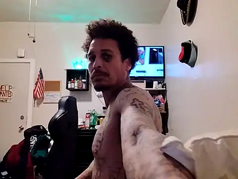 Snapshot of swipeswanger chatting on 03.17.26 swipeswanger online show from 03.17.26