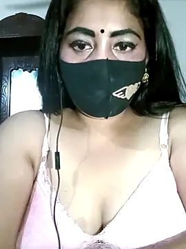 Snapshot of Jessica-03 chatting on 10.29.25 Jessica-03 online show from 10.29.25