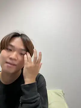 Snapshot of nagi_112 chatting on 11.02.25 nagi 112 online show from 11.02.25