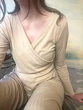 KittieCreme online show from 01.12.26