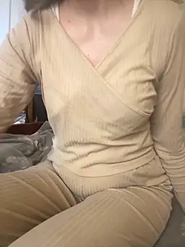 KittieCreme online show from 02.14.26