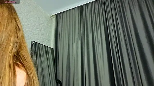 MissPompadure online show from 01.15.26