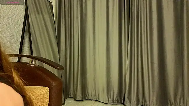 MissPompadure online show from 03.07.26