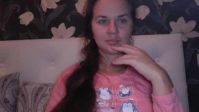 GiaaCaranggi online show from 10.19.25