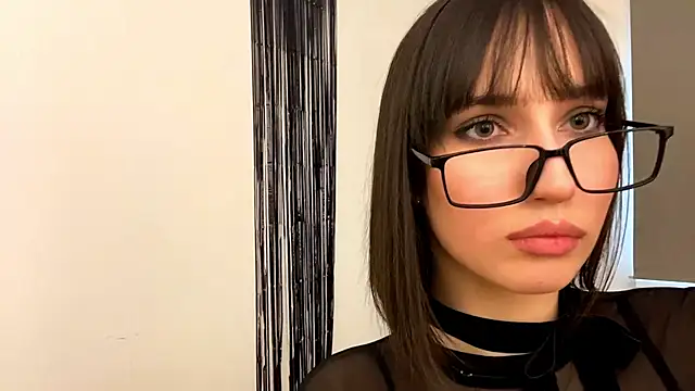 nikabloom online show from 11.22.25