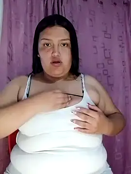 Snapshot of natt-bigass chatting on 12.22.25 natt-bigass online show from 12.22.25