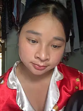 Linh-xxx online show from 10.31.25