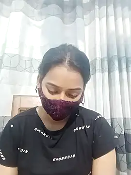 Snapshot of Hot_Baby250 chatting on 11.17.25 Hot Baby250 online show from 11.17.25