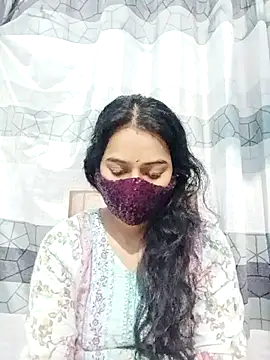 Snapshot of Hot_Baby250 chatting on 11.18.25 Hot Baby250 online show from 11.18.25