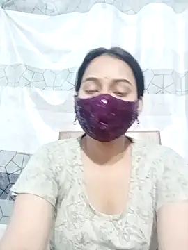 Snapshot of Hot_Baby250 chatting on 11.20.25 Hot Baby250 online show from 11.20.25