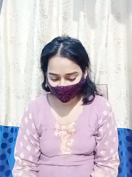 Snapshot of Hot_Baby250 chatting on 12.17.25 Hot Baby250 online show from 12.17.25