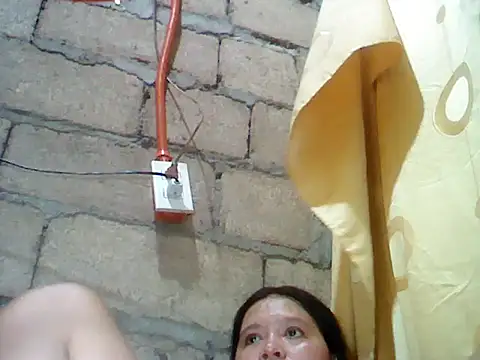 kissableapple36 online show from 10.15.25