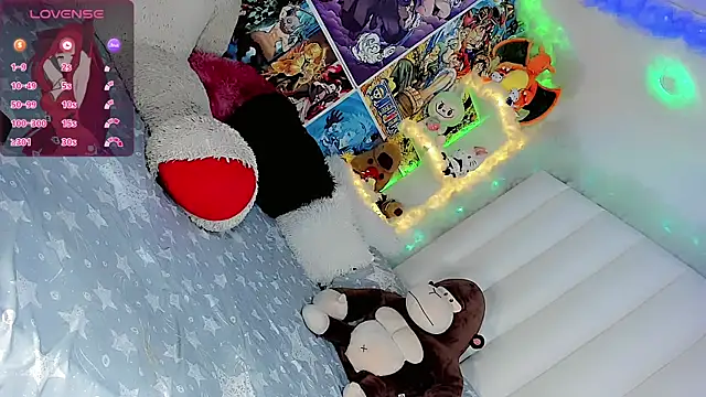 Estefany Leeon online show from 11.20.25