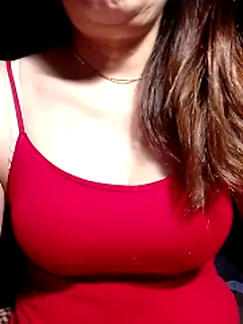 YiyinLy online show from 05.12.26