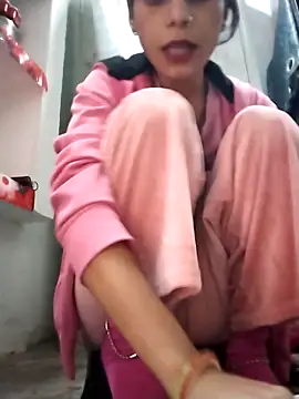 Snapshot of Nitya_hot chatting on 11.15.25 Nitya hot online show from 11.15.25