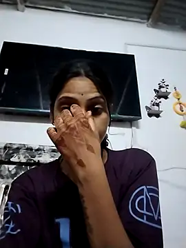 Snapshot of Nitya_hot chatting on 11.21.25 Nitya hot online show from 11.21.25