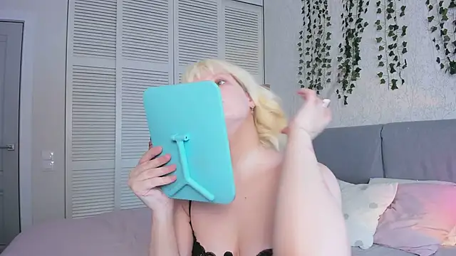 Stacy Starr online show from 06.16.26