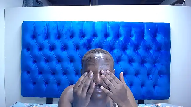 Amberdiamondmmm online show from 10.31.25