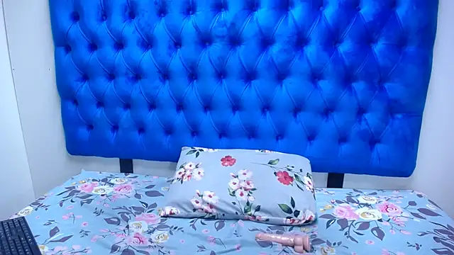 Amberdiamondmmm online show from 11.23.25