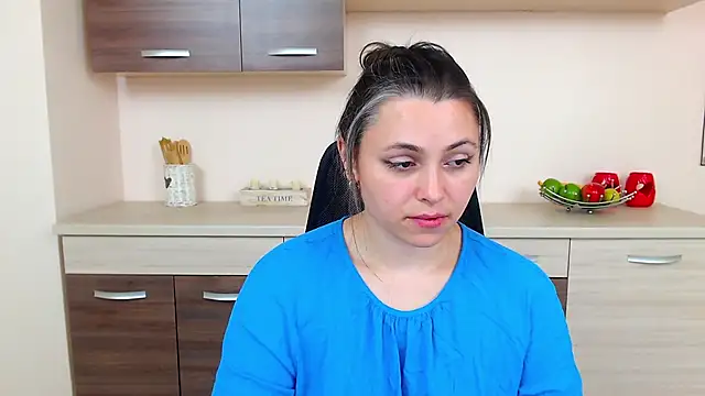 Soft Lilly online show from 10.22.25