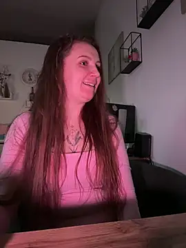 Amy  Leee  online show from 02.20.26