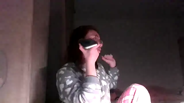 LuckySLove online show from 03.19.26