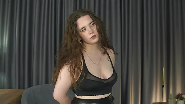 YuriFout online show from 11.11.25