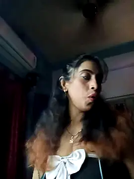 Darling Annie online show from 11.30.25