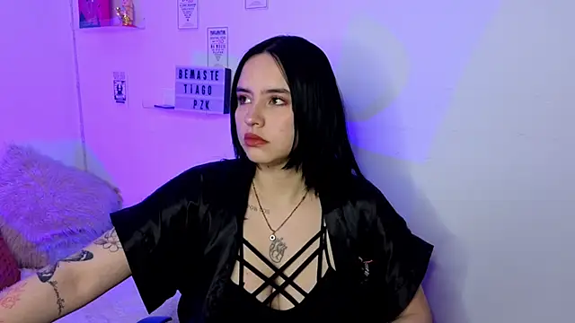 Emily Lindey online show from 03.10.26