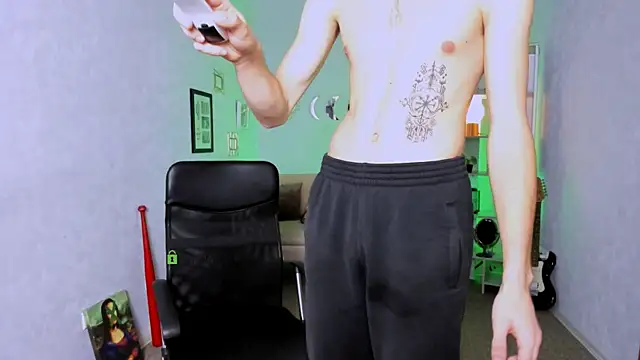 astren villo online show from 11.23.25