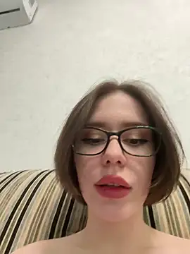 Snapshot of AzumiTyan chatting on 10.16.25 AzumiTyan online show from 10.16.25